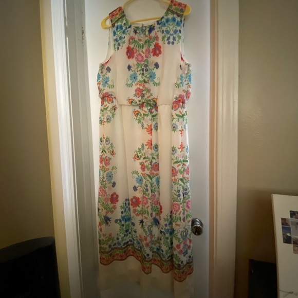 Worn once. Full length. - Picture 4 of 4